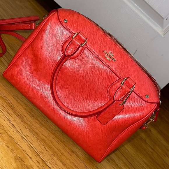 Coach handbag - Picture 1 of 3